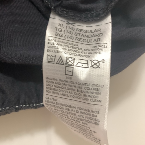 4/$10 girls Old Navy size XL or size 14 navy tank top - Picture 4 of 6